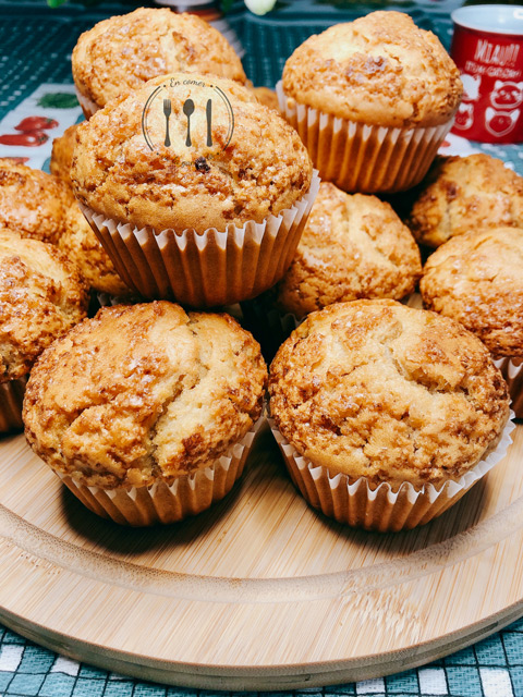 Magdalenas con leche de coco y manzana