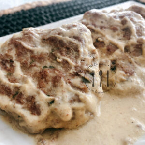 Filetes rusos con carne de potro y salsa de mostaza