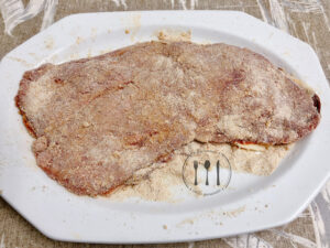 Delicioso cachopo de chosco y queso Edam 10 Corte de cachopo de chosco y queso holandés